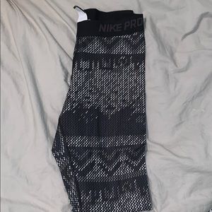 Women’s Nike Pro Dri-Fit Leggings